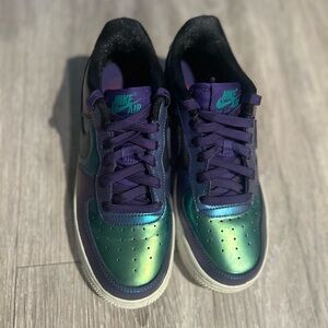 Nike Kids' Iridescent Purple and Green Sneakers